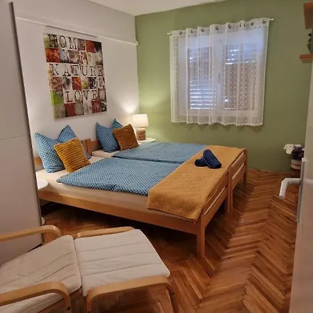 Apartment Alexandra